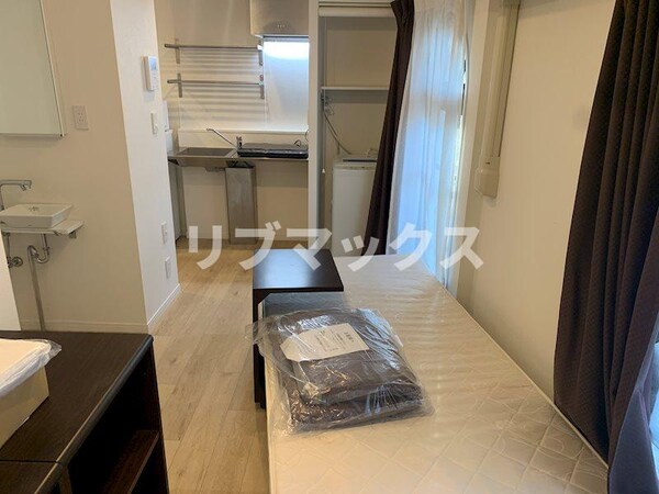 居室(家具家電付きで引越しの手間が省けます。)