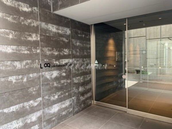 エントランス(エントランス)