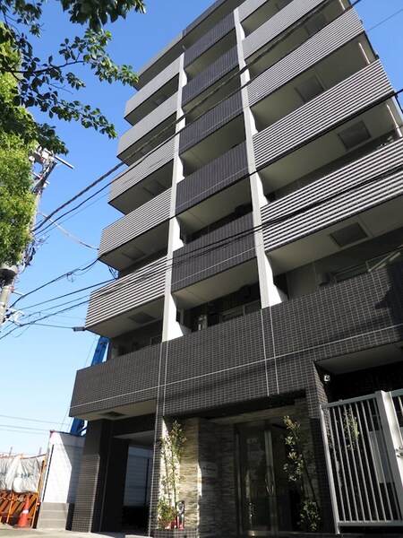 HY's YOKOHAMA LIGARE外観写真