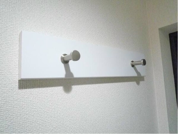 内装他