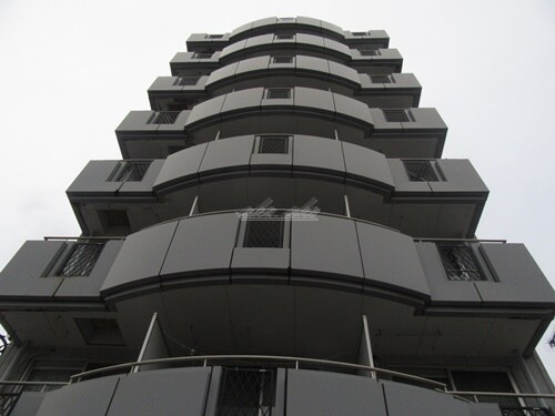 物件外観写真3　(備え付け家具備品)