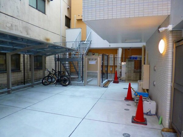 その他(駐輪場)