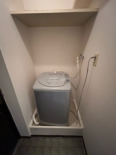 物件内観写真11　(冷蔵庫・電子レンジが付いてます)