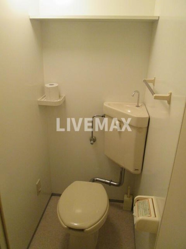 トイレ(別号室参考写真)