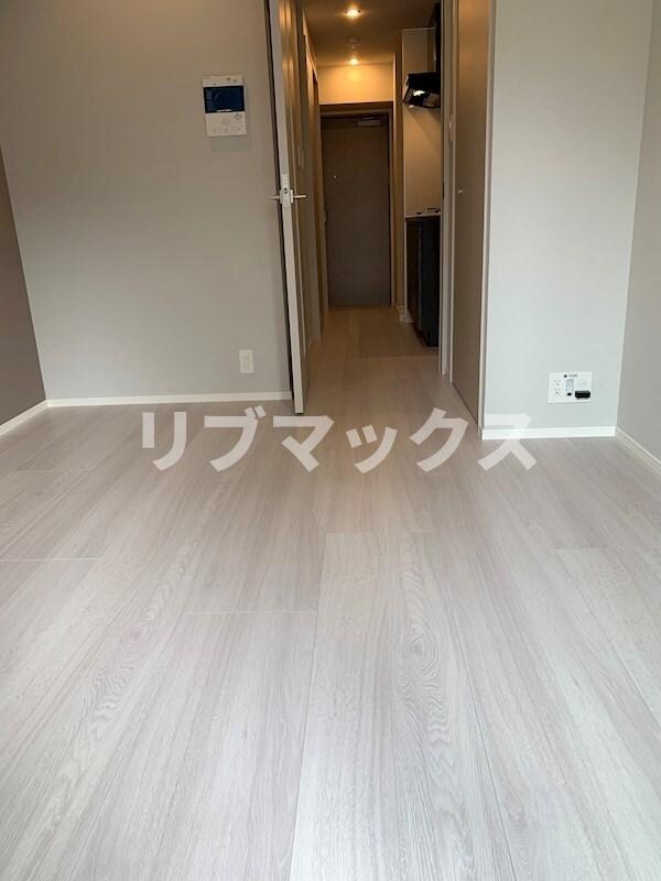 寝室(ベッド、机椅子、テレビ等リブマックス仕様の家具家電付き)