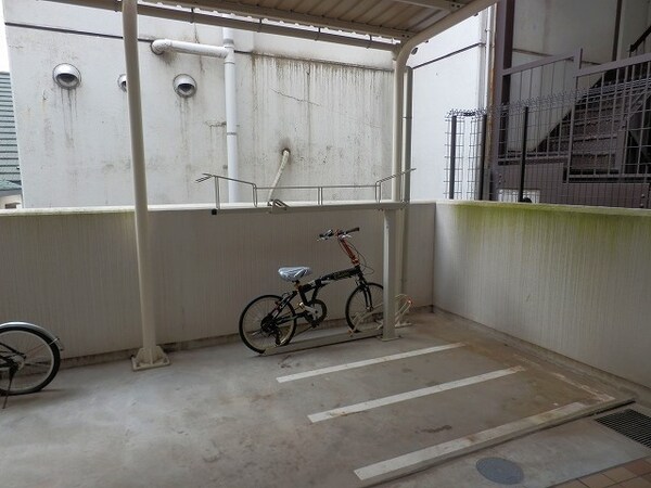 建物設備(駐輪場)