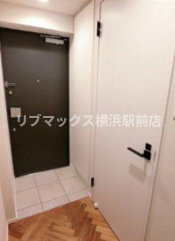 玄関(同タイプ別住戸)