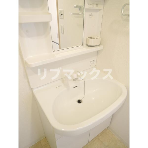 独立洗面台