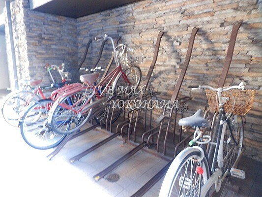 物件内観写真24　(駐輪場)