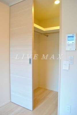 物件内観写真10　(ウォークインクローゼット)