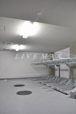 物件内観写真18　(駐輪場)