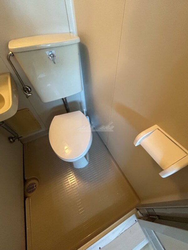 浴室(備え付け家具備品（同仕様）)