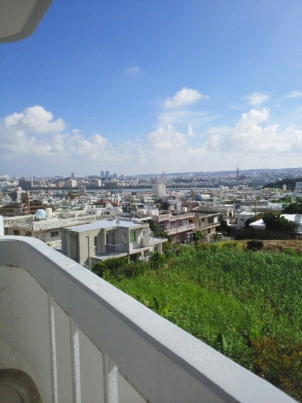 バルコニー(別号室の写真となります。)