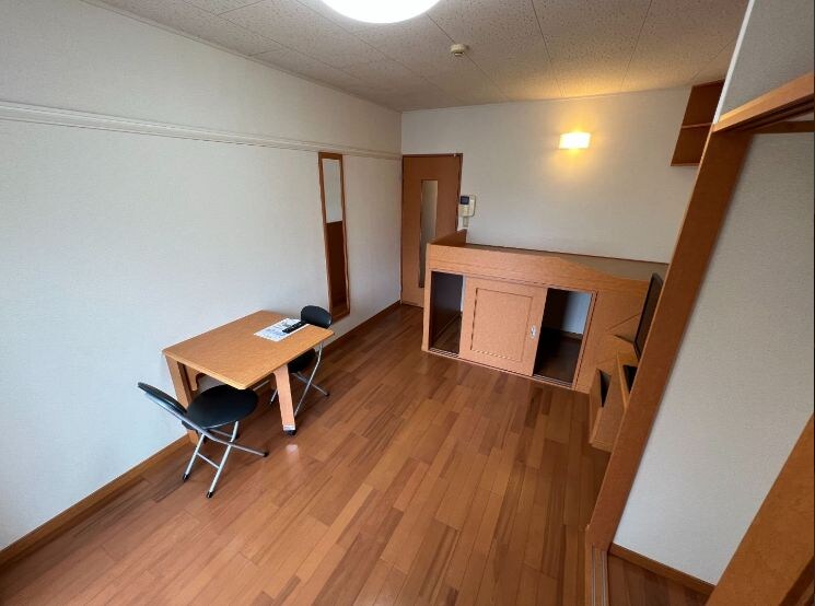 物件内観写真3　(現状を優先します)