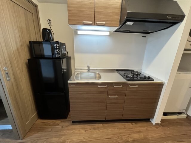 物件内観写真8　(現状優先します（別号室の写真です）)