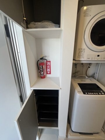 物件内観写真8　(別号室の写真です（現状を優先します）)