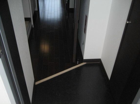 物件内観写真3　(別号室の写真となります)