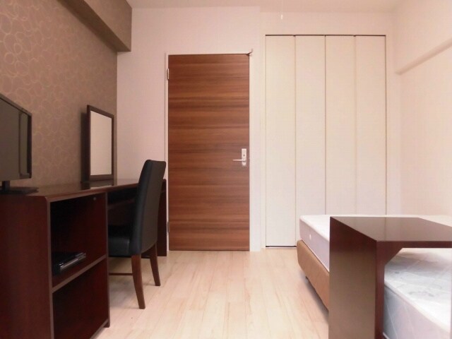 物件内観写真3　(別号室です。現状を優先します)