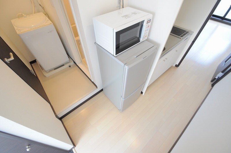 物件内観写真10　(別号室の写真となります。)