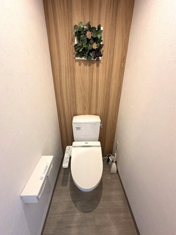 トイレ(別号室です。現状優先。)