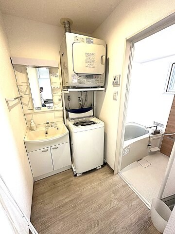 物件内観写真5　(別号室です。現状優先。)