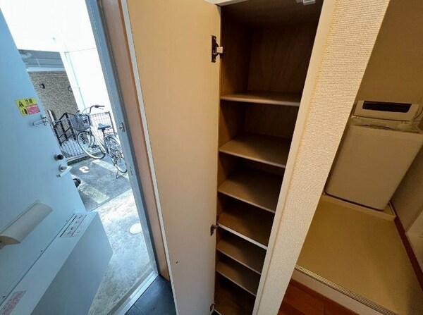 収納(類似物件の写真となります。※イメージ、現状優先。)