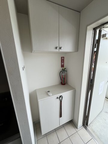 物件内観写真3　(別号室です。現状優先。)