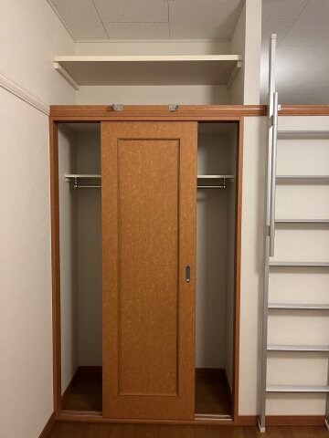 物件内観写真6　(※別号室の写真となります。現状優先。)