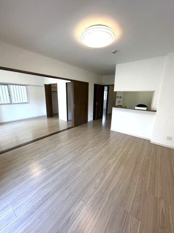 物件内観写真6　(別号室の写真となります（イメージ写真・現状を優先します）)