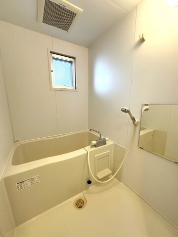 物件内観写真11　(別号室の写真となります（イメージ写真・現状を優先します）)