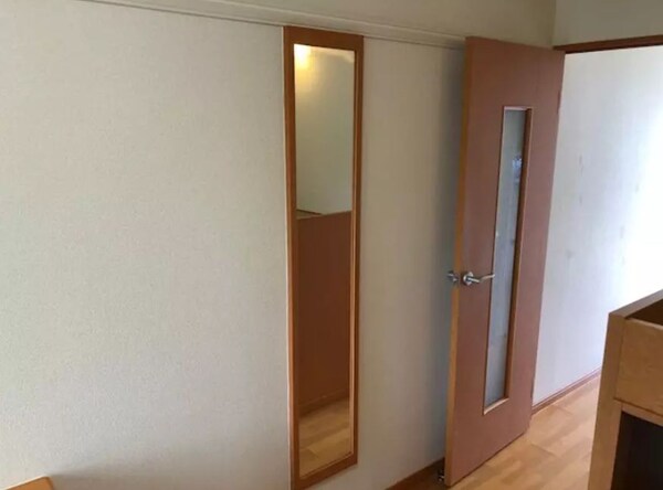 内装他