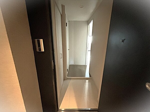 玄関(現在建設中の為、イメージ写真です（現状を優先します）)
