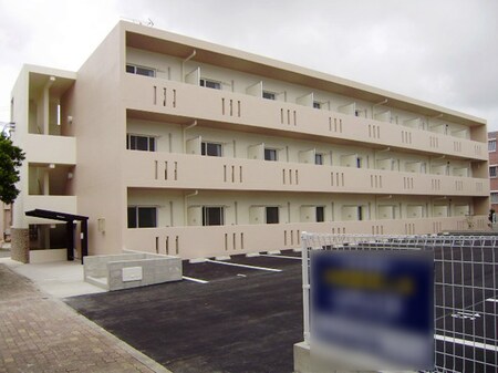 ラウレア外観写真