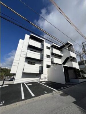 T&R Apartment外観写真