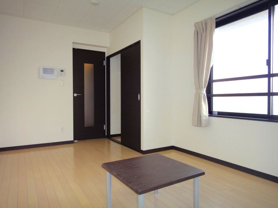 物件内観写真4　(現状優先)