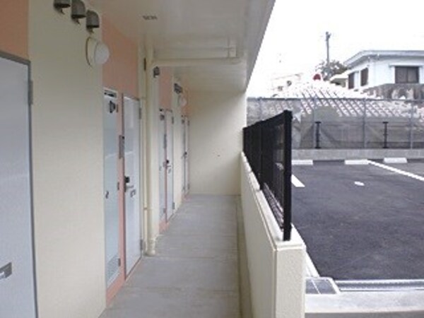 玄関(現状優先)