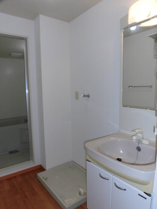 物件内観写真10　(別号室の写真となっております。)