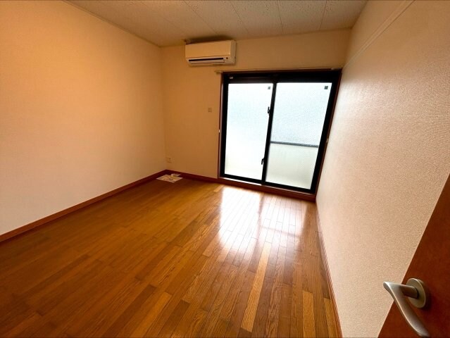 物件内観写真3　(別号室の写真イメージです（現状優先）)