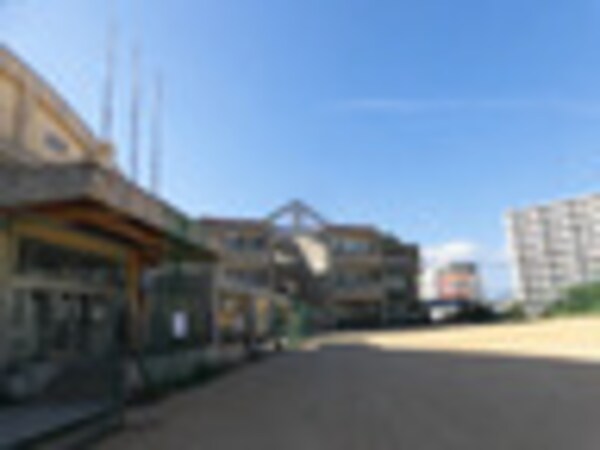 周辺環境(那覇市立安岡中学校 2104m)
