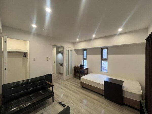 寝室(別号室の写真です（現状を優先します）)