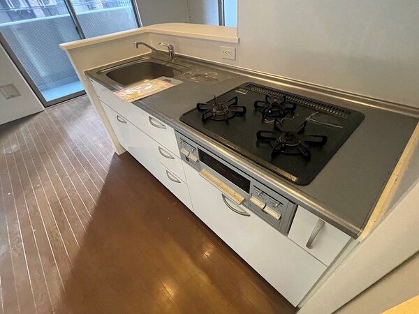 キッチン(※同物件別号室参考写真)