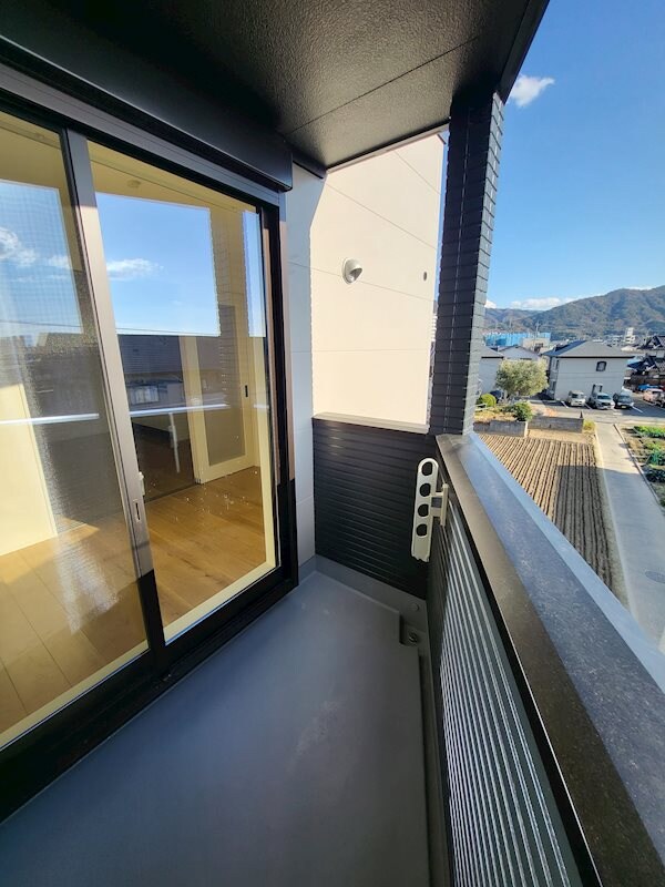 バルコニー(※同物件別号室参考写真)