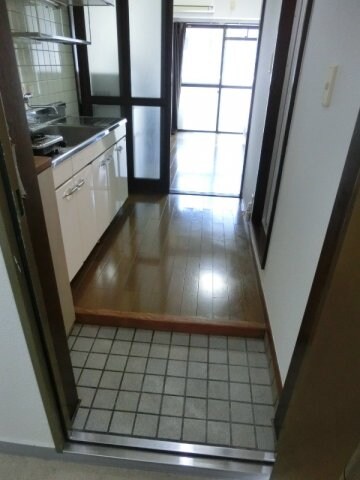 物件内観写真3　(ゆったり玄関☆)