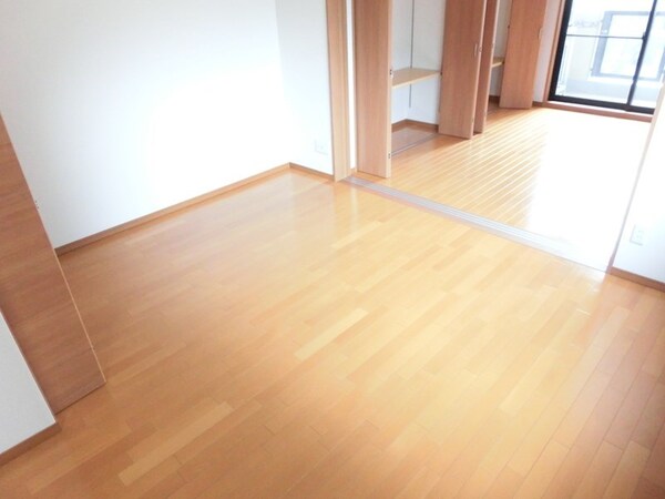 居室(同物件別号室参考写真)
