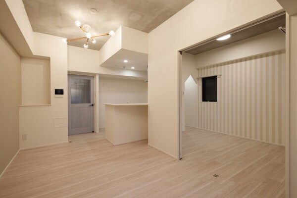 居室(※同物件別号室参考写真)