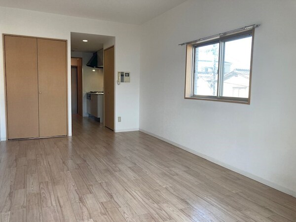 寝室(※同物件別部屋参考写真)