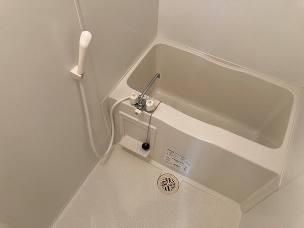 浴室(※同物件別部屋参考写真)