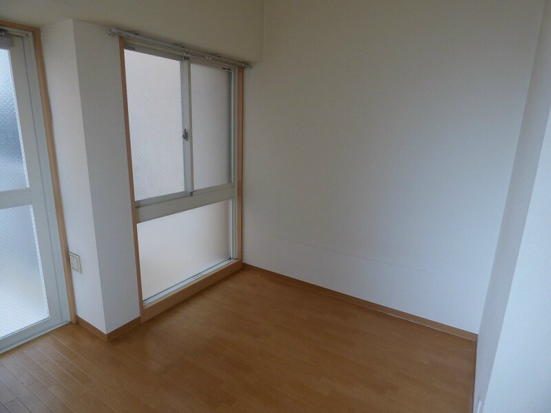 物件内観写真5　(※反転タイプのお写真です)