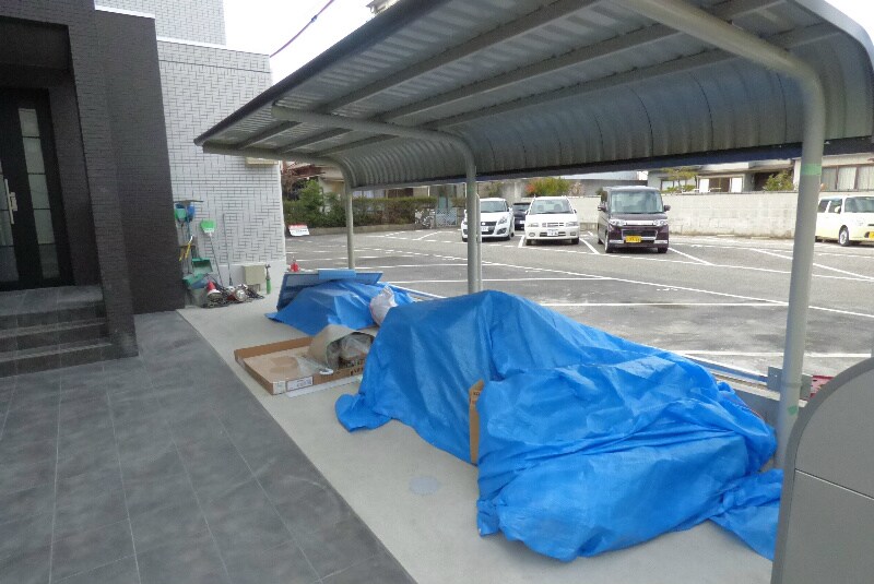 物件内観写真12　(☆駐輪場)