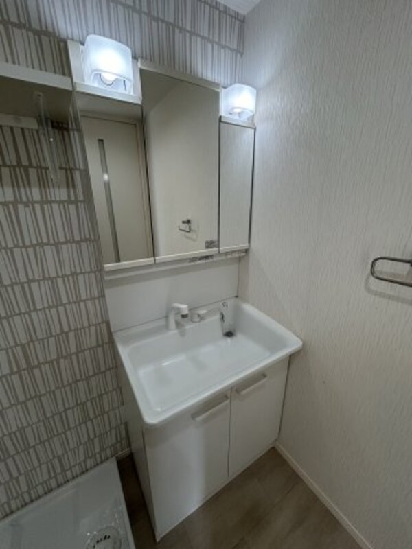 洗面・脱衣所(※同物件別部屋参考写真)